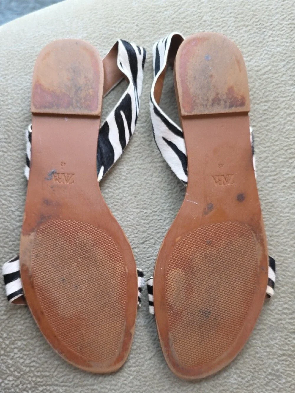 ZARA Black & White Zebra-Print Slingback Sandals Item#1023